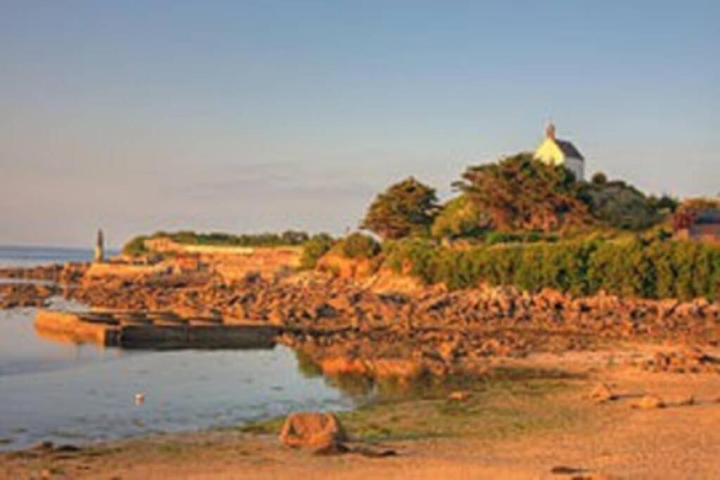 Kermaravel, le petit manoir en bord de mer. Saint-Pol-de-Léon Eksteriør bilde
